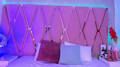 Emily online show from April 19, 1:16 am