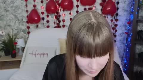 Snapshot of emilycuper chatting on February 13, 1:51 pm Emily online show from February 13, 1:51 pm