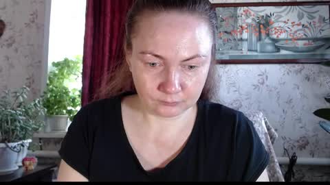 EmilyDoth online show from May 4, 3:46 am