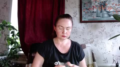 EmilyDoth online show from July 16, 9:26 am