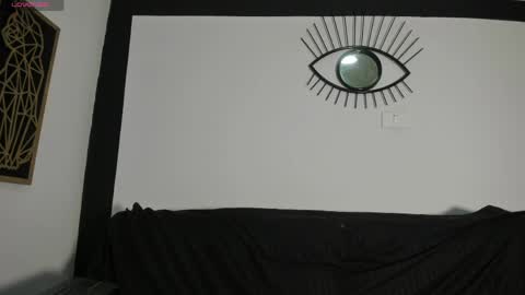 Emily online show from April 18, 11:25 am