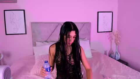 Emily online show from September 25, 10:30 am