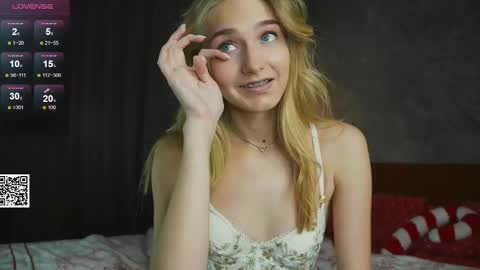 Emi online show from February 20, 11:09 am