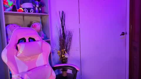 VALEEEN online show from May 23, 3:05 pm