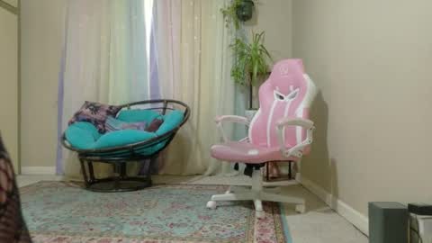 emily haze online show from February 21, 8:10 pm