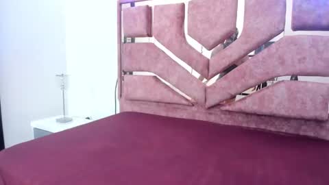 emilyy_cooperr online show from February 18, 3:10 am