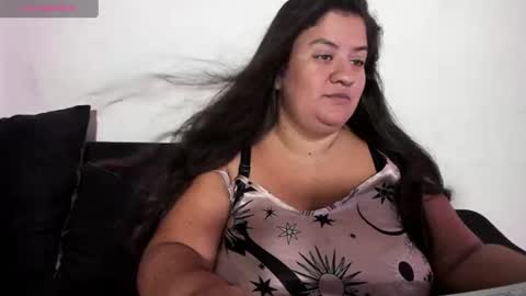 Jhoanna  online show from June 30, 9:49 pm