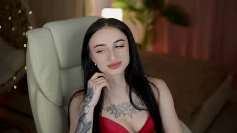 emilyymoon online show from May 21, 12:45 pm