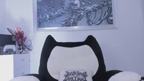 ELLE DANIELLE online show from June 10, 4:56 am