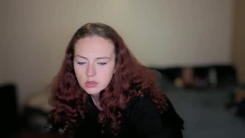 Snapshot of emliyjamesmjb chatting on January 8, 10:01 pm emliyjamesmjb online show from January 8, 10:01 pm