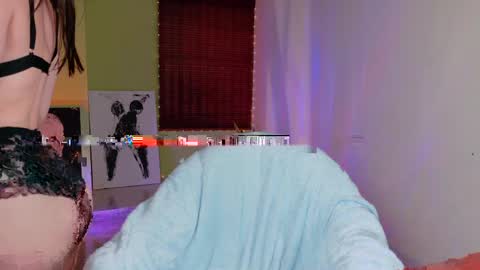 Emma online show from April 4, 4:37 pm