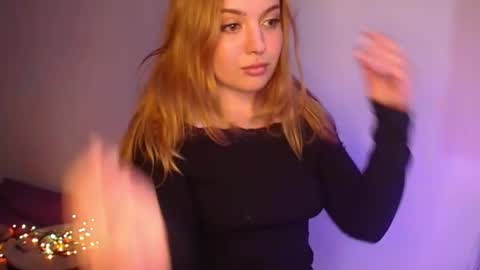 Emma and July online show from June 30, 1:39 am