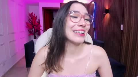 emma_caarter online show from July 2, 3:23 am