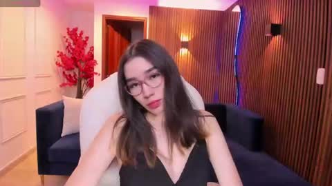 emma_caarter online show from July 15, 3:01 am