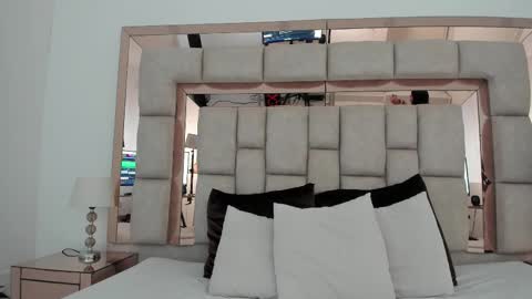 Emma Castillo online show from February 11, 12:27 pm