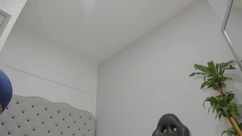 Emma online show from November 9, 11:52 am