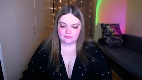 Snapshot of emma_dorn chatting on June 8, 6:41 pm Eva online show from June 8, 6:41 pm