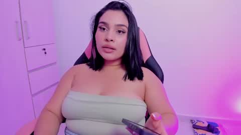 Emma online show from July 20, 2:15 am
