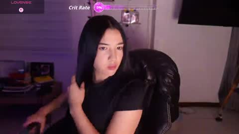 Snapshot of emma_johnson_ chatting on July 6, 1:35 am emma_johnson_ online show from July 6, 1:35 am
