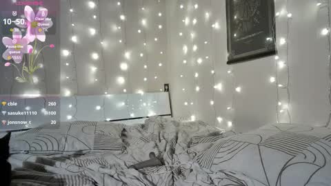 emma_just online show from March 29, 8:53 pm