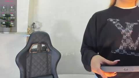 Snapshot of emmaa_white_ chatting on June 15, 5:26 pm EMMA online show from June 15, 5:26 pm
