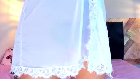 Emma Brant online show from February 1, 2:10 am