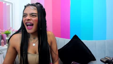 emmaebony_ online show from September 13, 10:04 am