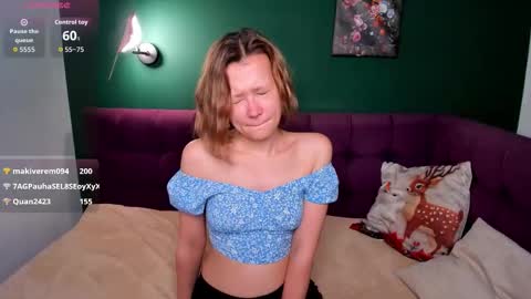 Emma 3 online show from March 2, 7:15 am