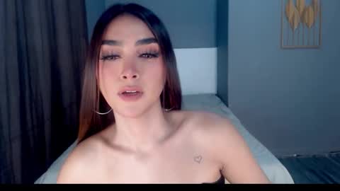 Emma online show from June 9, 2:01 am
