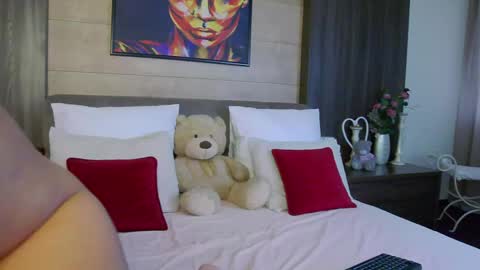 Emma online show from May 31, 6:10 am