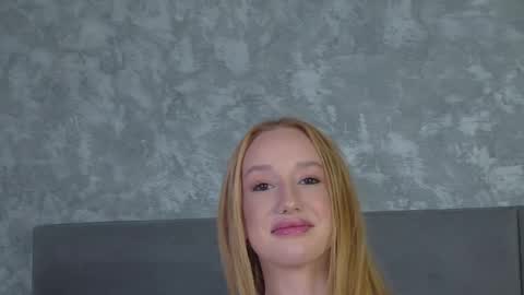 EmmaNaughtiness online show from December 2, 12:41 am