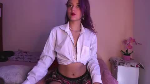 Emmantho online show from July 9, 8:35 pm
