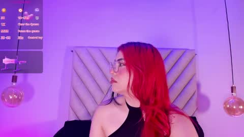 Snapshot of emmaswift1 chatting on March 30, 1:06 am Emma online show from March 30, 1:06 am