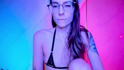 RH-NEGATIVE GREEN-EYED BAELIEN online show from July 6, 3:36 pm