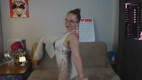 Mia online show from July 29, 3:10 pm