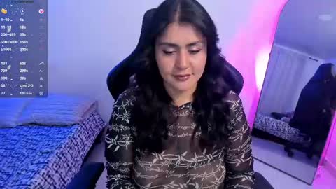 Snapshot of emmax_x chatting on June 25, 6:51 am EMMA online show from June 25, 6:51 am