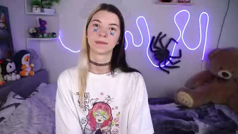 emmie_everly online show from June 20, 12:41 pm