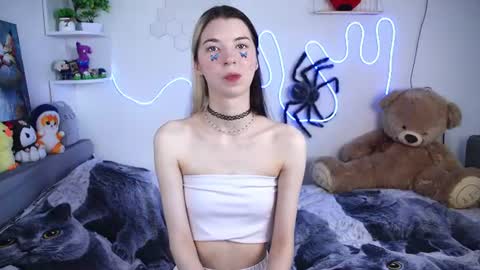 emmie_everly online show from July 14, 12:44 pm