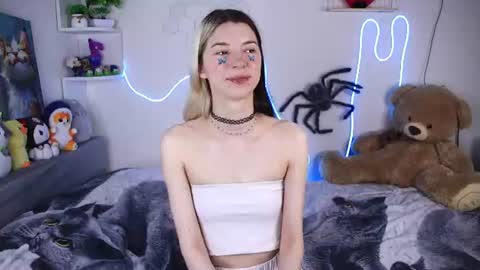 emmie_everly online show from July 26, 12:34 pm