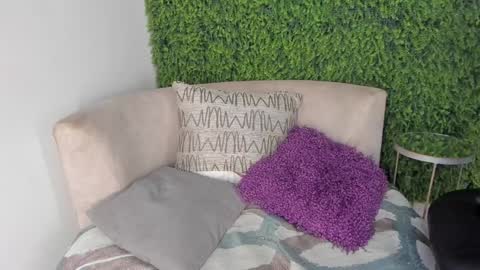 Emmiily online show from January 31, 8:12 pm