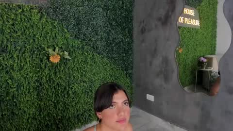 Emmiily online show from February 17, 10:58 pm