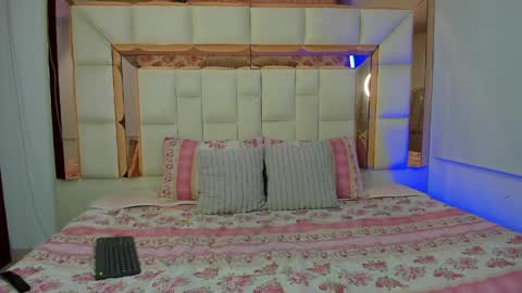 Emmily online show from April 19, 8:02 am