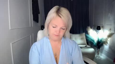 emmmam online show from June 5, 1:45 am