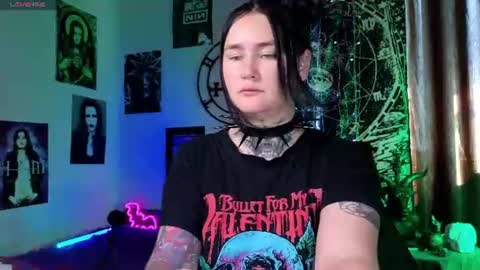 Emmy Bright     50  online show from July 2, 2:33 am
