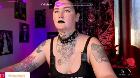 Emmy Bright     50  online show from July 3, 2:51 am
