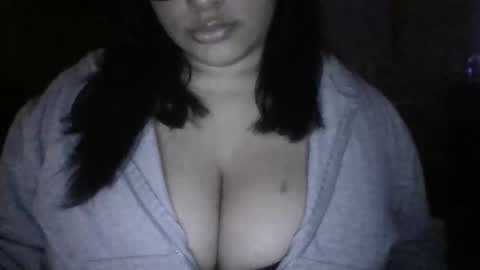Snapshot of emmyrosex chatting on May 21, 5:03 am Daisyleex online show from May 21, 5:03 am