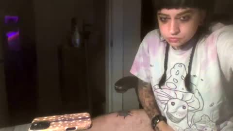 emo tboy online show from July 7, 6:16 am