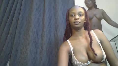 empress_emma online show from May 4, 9:38 am
