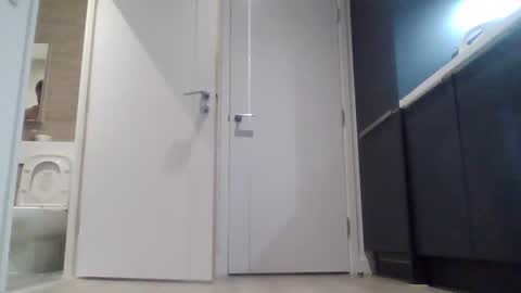 emrys2016833836 online show from November 17, 10:04 pm