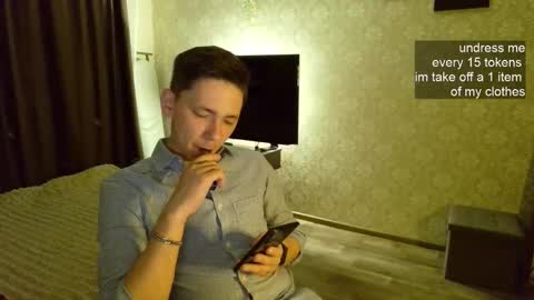 emveeboy96 online show from November 25, 8:31 pm